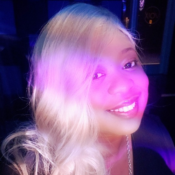 shakira_monique